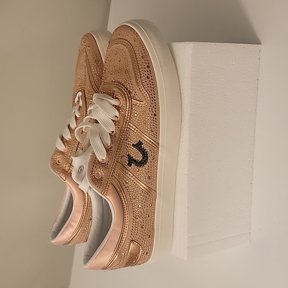 True Religion Women's Esperanza Size 8.5 Sneakers, NWOT - Picture 3 of 5